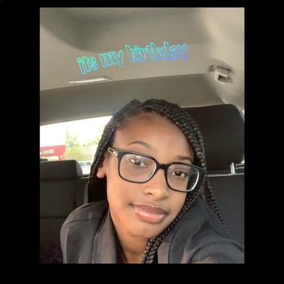 Meet your Posher, Meloni - Picture 1 of 1